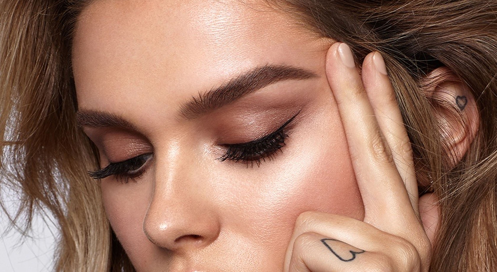 Sparkling Eyelash gallery image